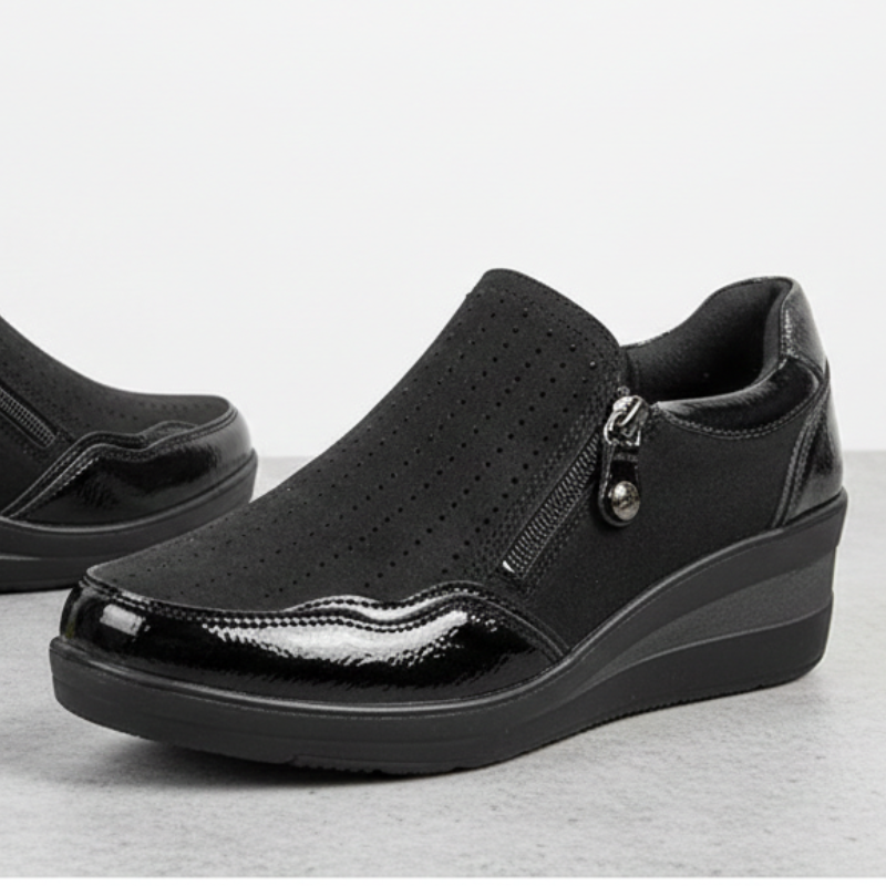 Zapato negro  cuña cremallera 36/41